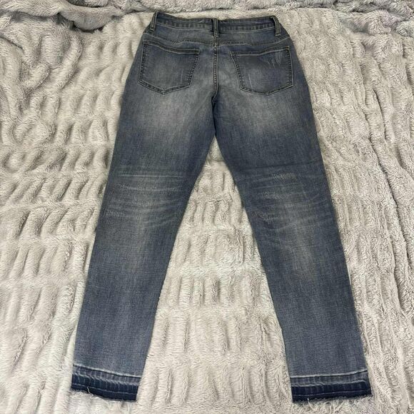 Curations Jeans Women’s 4 Skinny Medium Wash Studded Flower Distressed Hem Boho - Picture 2 of 9